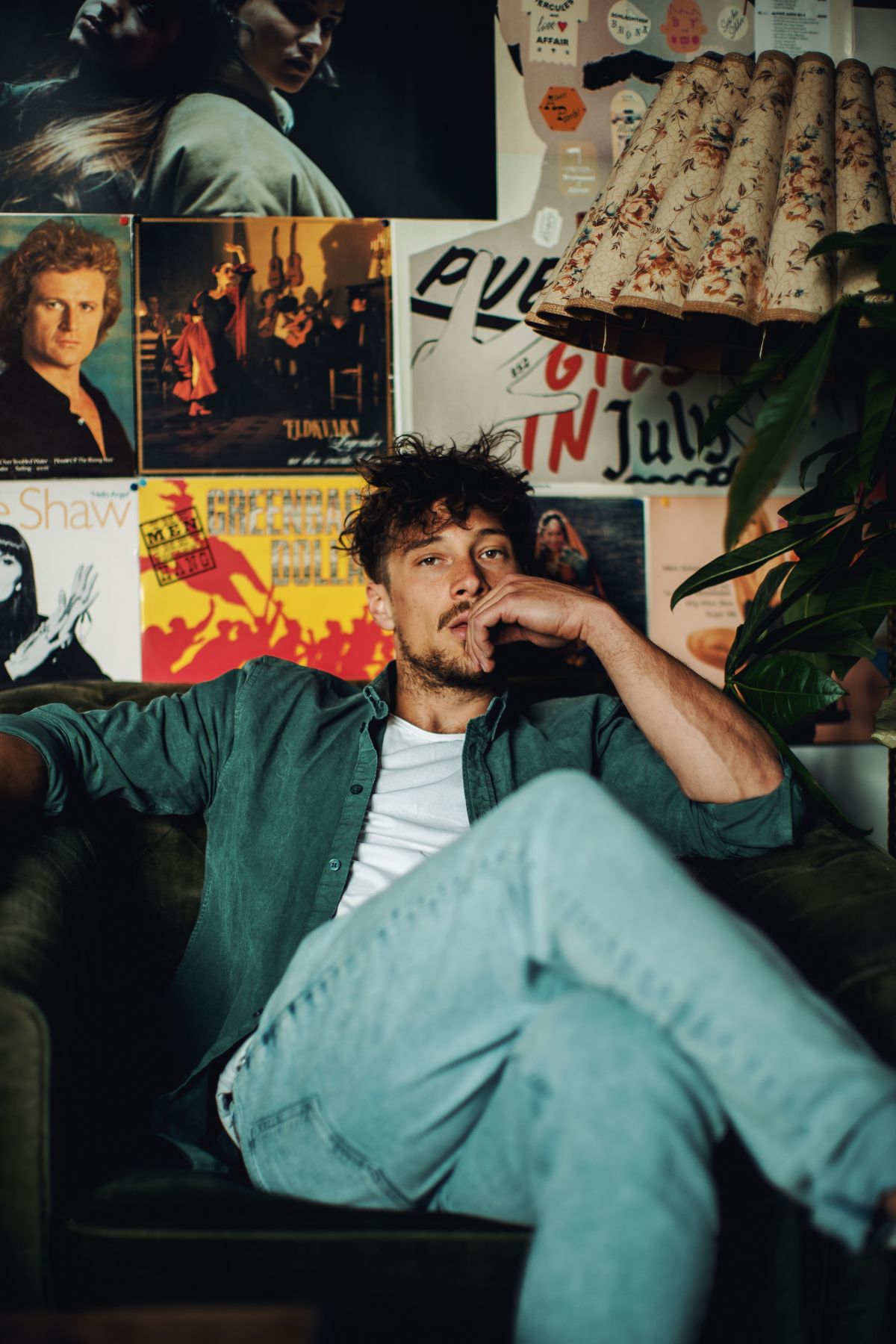 Klaus Steinbacher | scenario | agentur für film und ...